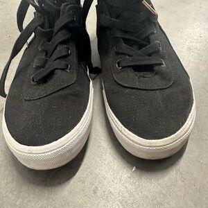 Men’s Canvas Size 11 High tops Black